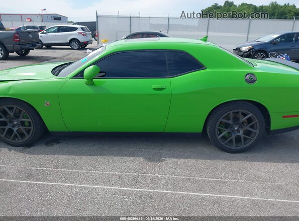 2C3CDZFJ3HH545532 2017 DODGE CHALLENGER Green Սալոնի 360 աստիճան տեսք