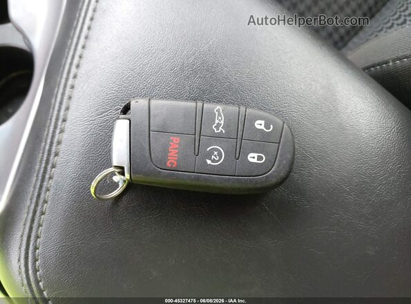2C3CDZFJ3LH146645 2020 DODGE CHALLENGER Оранжевый Вид панели приборов