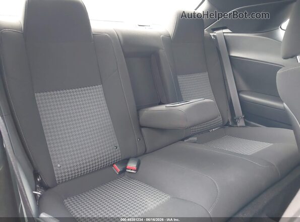 2C3CDZFJ4NH125094 2022 DODGE CHALLENGER Gray Widok naklejki z numerem VIN