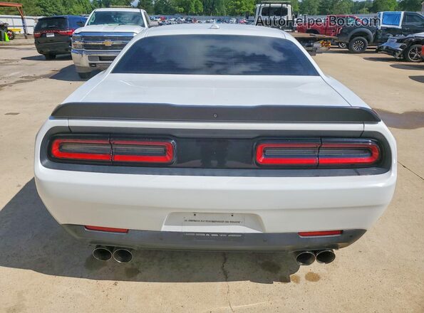 2C3CDZFJ6GH166023 2016 DODGE CHALLENGER White Widok z tyłu