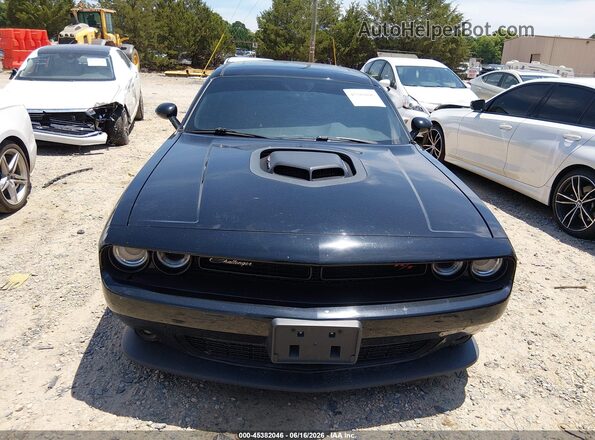 2C3CDZFJ6HH659380 2017 DODGE CHALLENGER Черный Вид щитка приборов