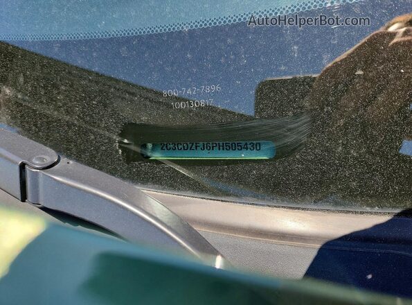 2C3CDZFJ6PH505430 2023 DODGE CHALLENGER Green Вид підкапотного простору