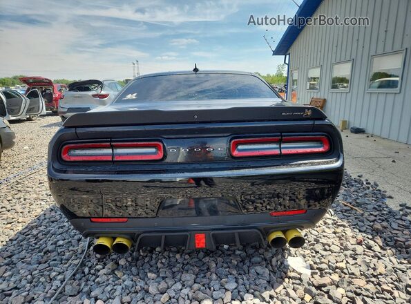 2C3CDZFJ8LH176191 2020 DODGE CHALLENGER Черный Вид сзади