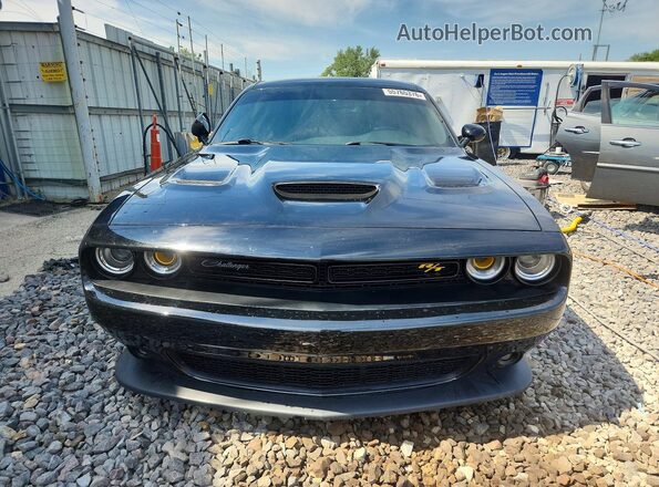 2C3CDZFJ8LH176191 2020 DODGE CHALLENGER Черный Вид спереди