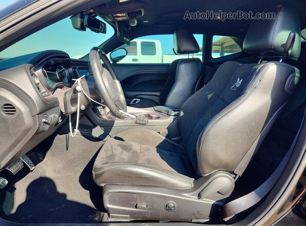 2C3CDZFJ8PH521905 2023 DODGE CHALLENGER Black Front interior view