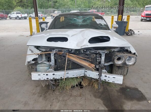 2C3CDZFJ9HH592743 2017 DODGE CHALLENGER White Vista frontal