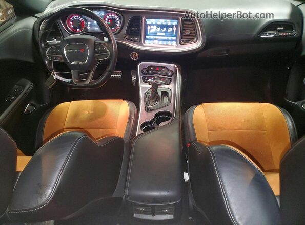 2C3CDZFJ9LH222756 2020 DODGE CHALLENGER Green Widok deski rozdzielczej