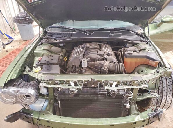 2C3CDZFJ9LH222756 2020 DODGE CHALLENGER Green Widok wnętrza z tyłu