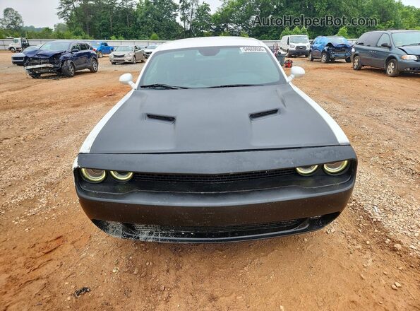 2C3CDZFJXJH224013 2018 DODGE CHALLENGER White Front view