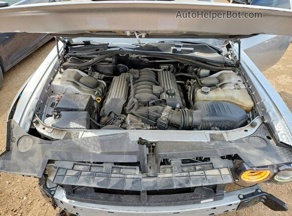 2C3CDZFJXNH237270 2022 DODGE CHALLENGER Silver Widok wnętrza z tyłu