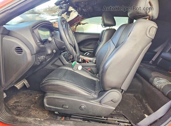 2C3CDZGG1NH222322 2022 DODGE CHALLENGER Красный Вид салона спереди