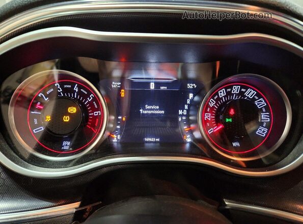 2C3CDZGG2JH257543 2018 DODGE CHALLENGER White Instrument cluster view