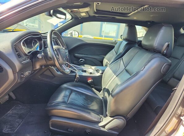 2C3CDZGGXJH143452 2018 DODGE CHALLENGER Gray Widok wnętrza z przodu