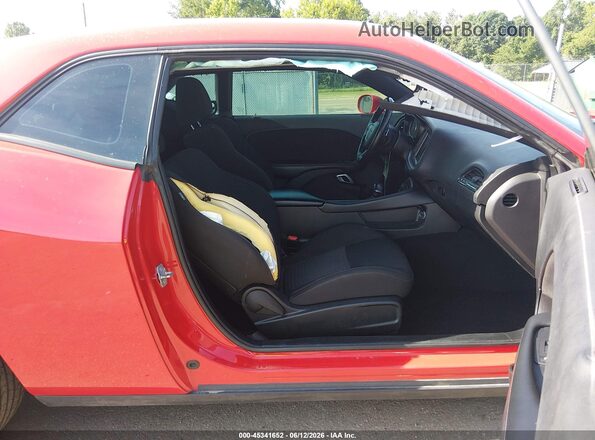 2C3CDZJG6NH171280 2022 DODGE CHALLENGER Red Vista interior delantera