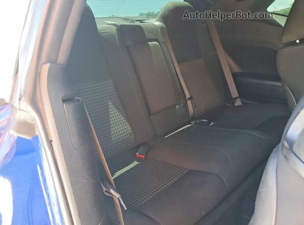 2C3CDZJGXKH591202 2019 DODGE CHALLENGER Blue Widok tylnych siedzeń