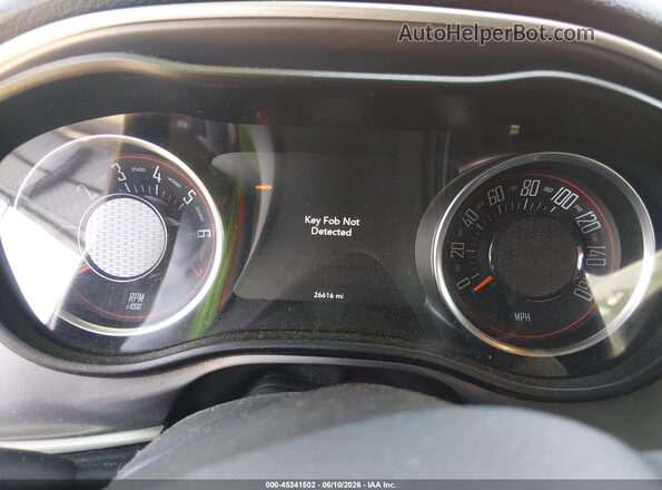 2C3CDZJGXLH173921 2020 DODGE CHALLENGER Red Vista de los asientos traseros