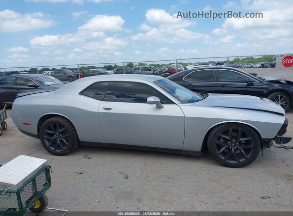 2C3CDZJGXMH651711 2021 DODGE CHALLENGER Silver Vista interior trasera