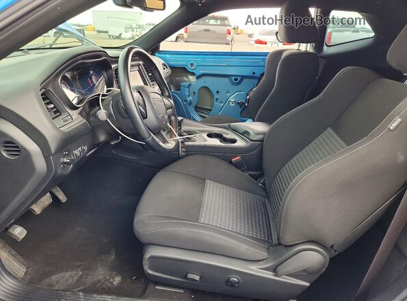 2C3CDZKG0PH650604 2023 DODGE CHALLENGER Blue Vista interior delantera