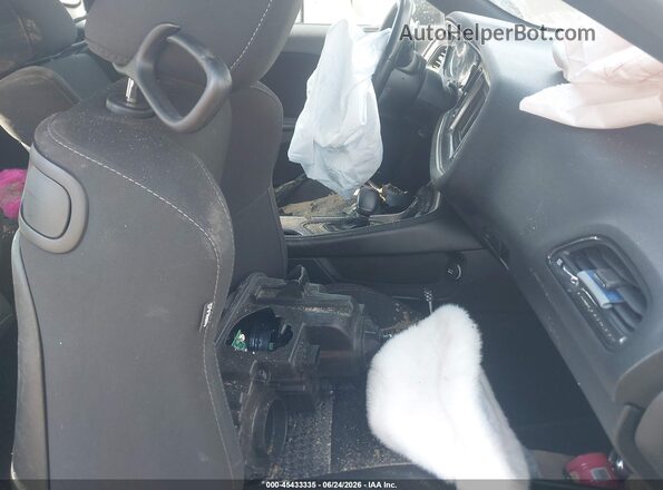 2C3CDZKG5NH188604 2022 DODGE CHALLENGER White Vista interior delantera