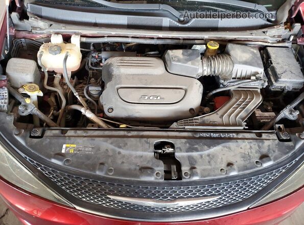 2C4RC1AG4JR101663 2018 CHRYSLER PACIFICA Burgundy Widok komory silnika