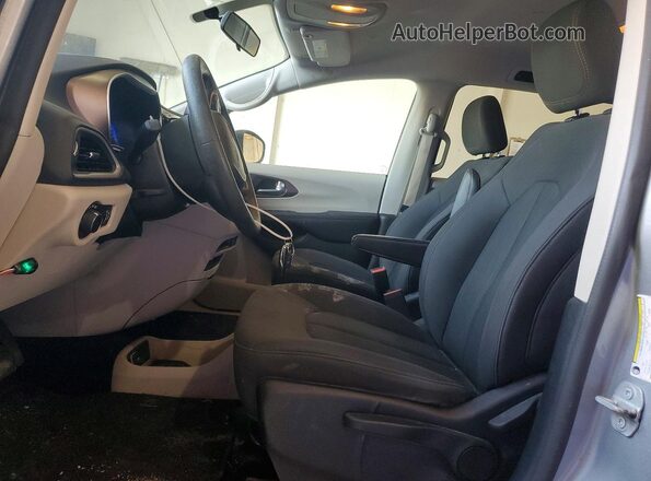 2C4RC1AG5KR703635 2019 CHRYSLER PACIFICA Silver Vista interior delantera