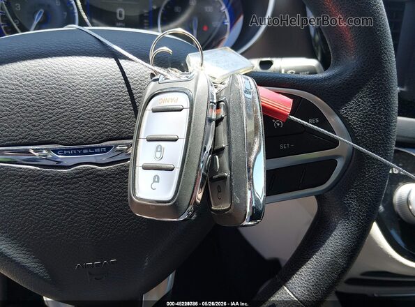 2C4RC1AG6MR558396 2021 CHRYSLER VOYAGER Blue 