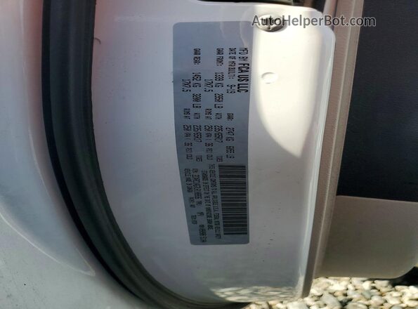 2C4RC1AG7LR108836 2020 CHRYSLER VOYAGER White სალონის 360-გრადუსიანი ხედი