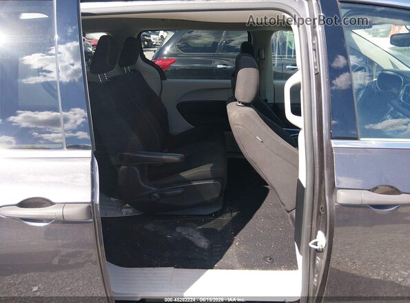 2C4RC1AGXMR565139 2021 CHRYSLER VOYAGER Gray VIN sticker view