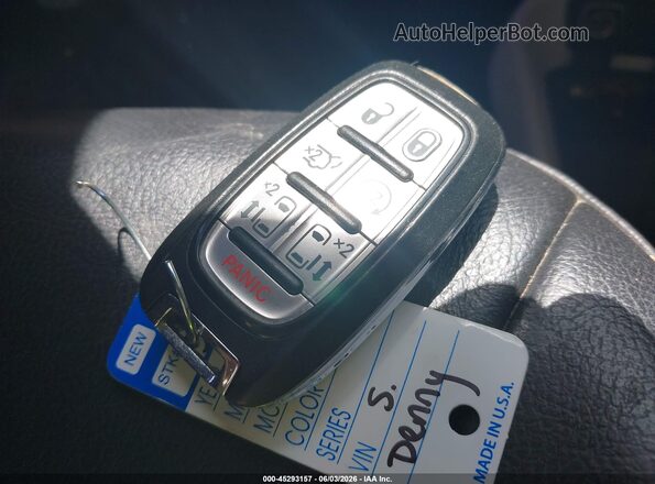 2C4RC1BG0HR540142 2017 CHRYSLER PACIFICA Gray Вид панелі приладів