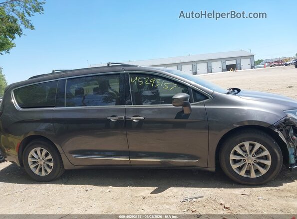 2C4RC1BG0HR540142 2017 CHRYSLER PACIFICA Gray Панорамний вид салону 360°