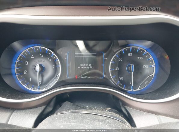 2C4RC1BG0HR654691 2017 CHRYSLER PACIFICA Purple Widok tylnych siedzeń