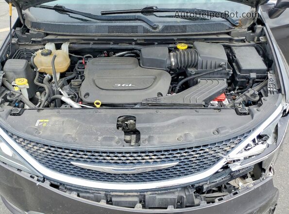 2C4RC1BG0HR803858 2017 CHRYSLER PACIFICA Gray Vista del compartimento del motor