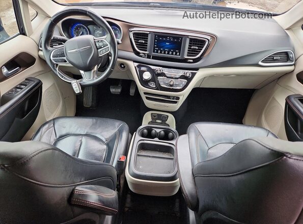 2C4RC1BG0JR127630 2018 CHRYSLER PACIFICA Blue 