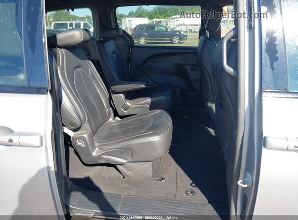2C4RC1BG0LR290636 2020 CHRYSLER PACIFICA Silver VIN კოდის სტიკერის ხედი