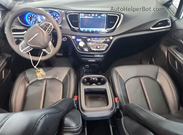 2C4RC1BG0TR156497 2026 CHRYSLER PACIFICA White Dashboard view