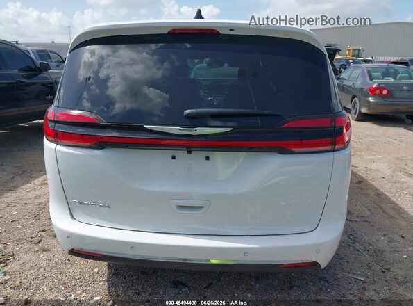 2C4RC1BG0TR196756 2026 CHRYSLER PACIFICA White 