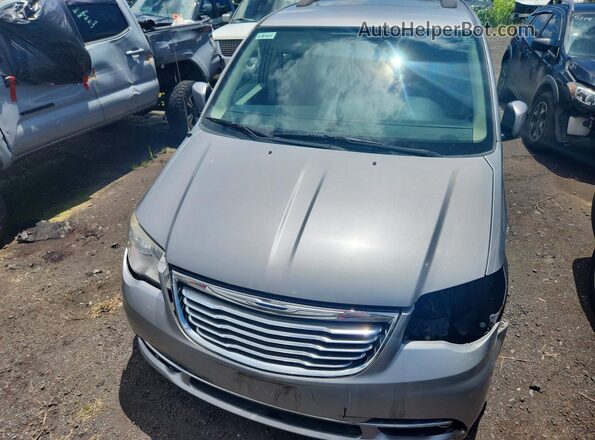 2C4RC1BG1GR173590 2016 CHRYSLER TOWN Silver Դիմացի տեսք