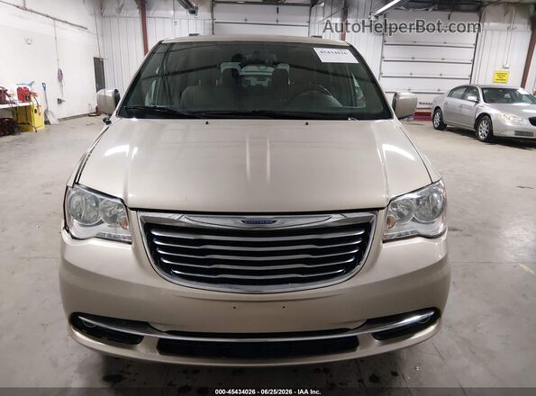 2C4RC1BG1GR269820 2016 CHRYSLER TOWN & COUNTRY Желто-коричневый Вид задней части салона