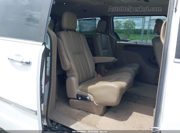2C4RC1BG1GR269901 2016 CHRYSLER TOWN & COUNTRY Белый Вид наклейки с VIN-кодом