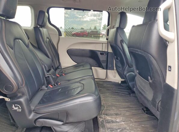 2C4RC1BG1HR553093 2017 CHRYSLER PACIFICA Black უკანა სალონის ხედი