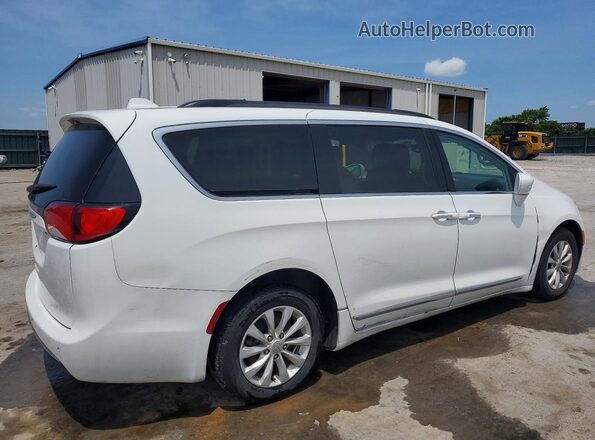 2C4RC1BG1HR569150 2017 CHRYSLER PACIFICA Белый Задняя правая четверть