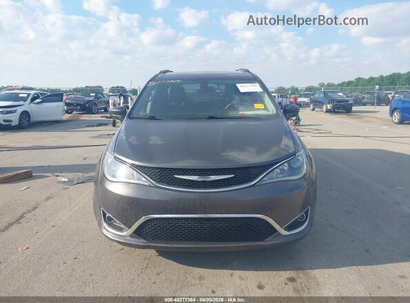 2C4RC1BG1HR661519 2017 CHRYSLER PACIFICA Gray Widok zestawu wskaźników