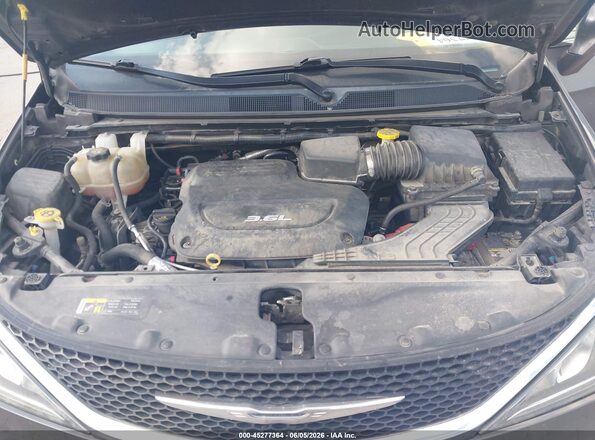 2C4RC1BG1HR661519 2017 CHRYSLER PACIFICA Gray Widok z tyłu
