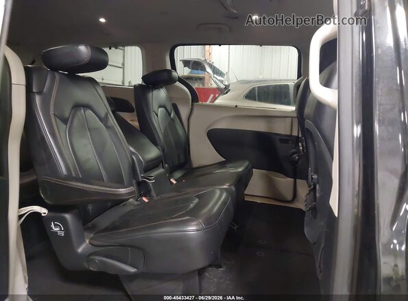 2C4RC1BG1HR763502 2017 CHRYSLER PACIFICA Black Вид наклейки з VIN-кодом