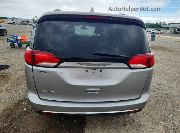 2C4RC1BG1HR796743 2017 CHRYSLER PACIFICA Gray უკანა ხედი
