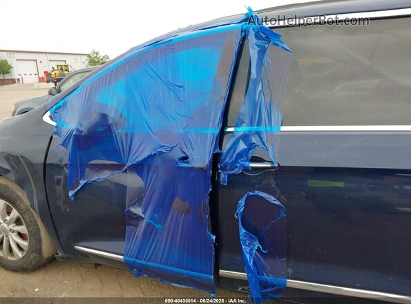 2C4RC1BG1JR114160 2018 CHRYSLER PACIFICA Blue Widok z przodu