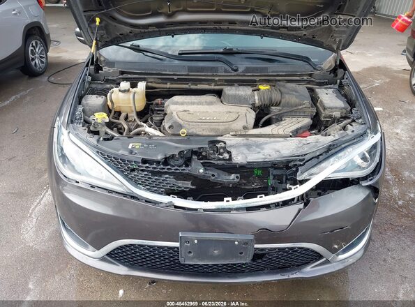 2C4RC1BG1JR185794 2018 CHRYSLER PACIFICA Gray Widok z tyłu