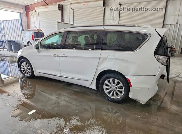 2C4RC1BG1JR269789 2018 CHRYSLER PACIFICA White Հետևի ձախ
