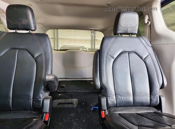 2C4RC1BG1LR269276 2020 CHRYSLER PACIFICA Blue უკანა სავარძლების ხედი
