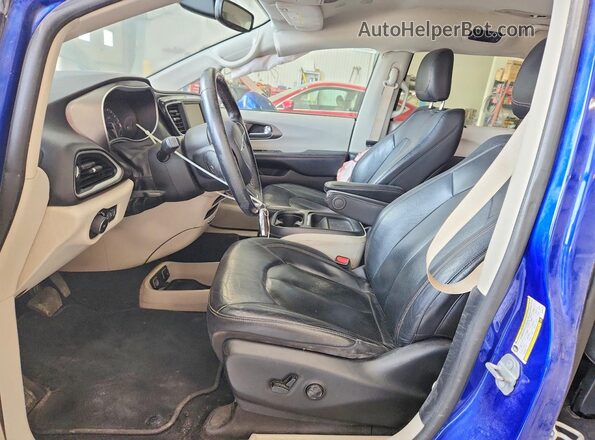 2C4RC1BG1LR269276 2020 CHRYSLER PACIFICA Blue წინა სალონის ხედი
